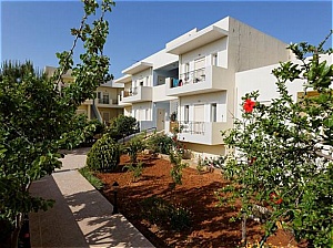  Fotis Studios Apartments 