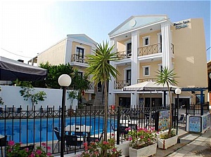  Renia Apartments 