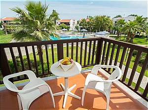  Golden Coast Hotel & Bungalows 4*