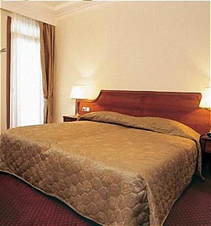  Royal Hotel 4*