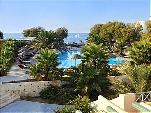  Atlantis Beach Villa 3*