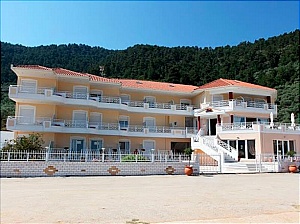  Sunny Hotel 2*