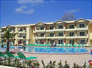  Damia Hotel Apartments  2*