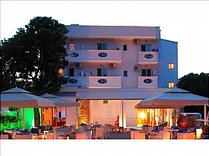  Lido Hotel 2*