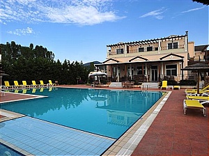  Thinalos Apart Hotel 3*