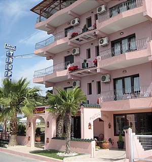  Tropicana Hotel 3*