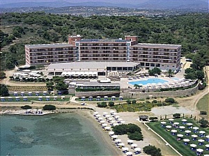  Hinitsa Bay Hotel 4*