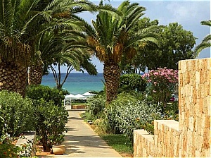  Kernos Beach Hotel & Bungalows 4*